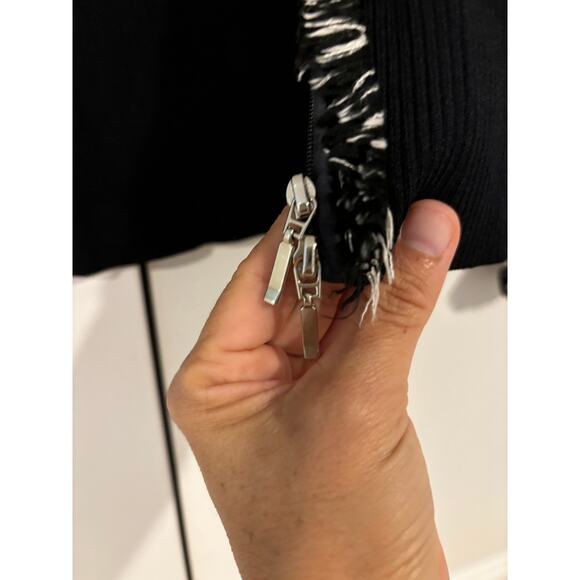 Cache Size S Black Cream Frail Ruffle Trim Cardigan Sweater Women - Picture 7 of 8